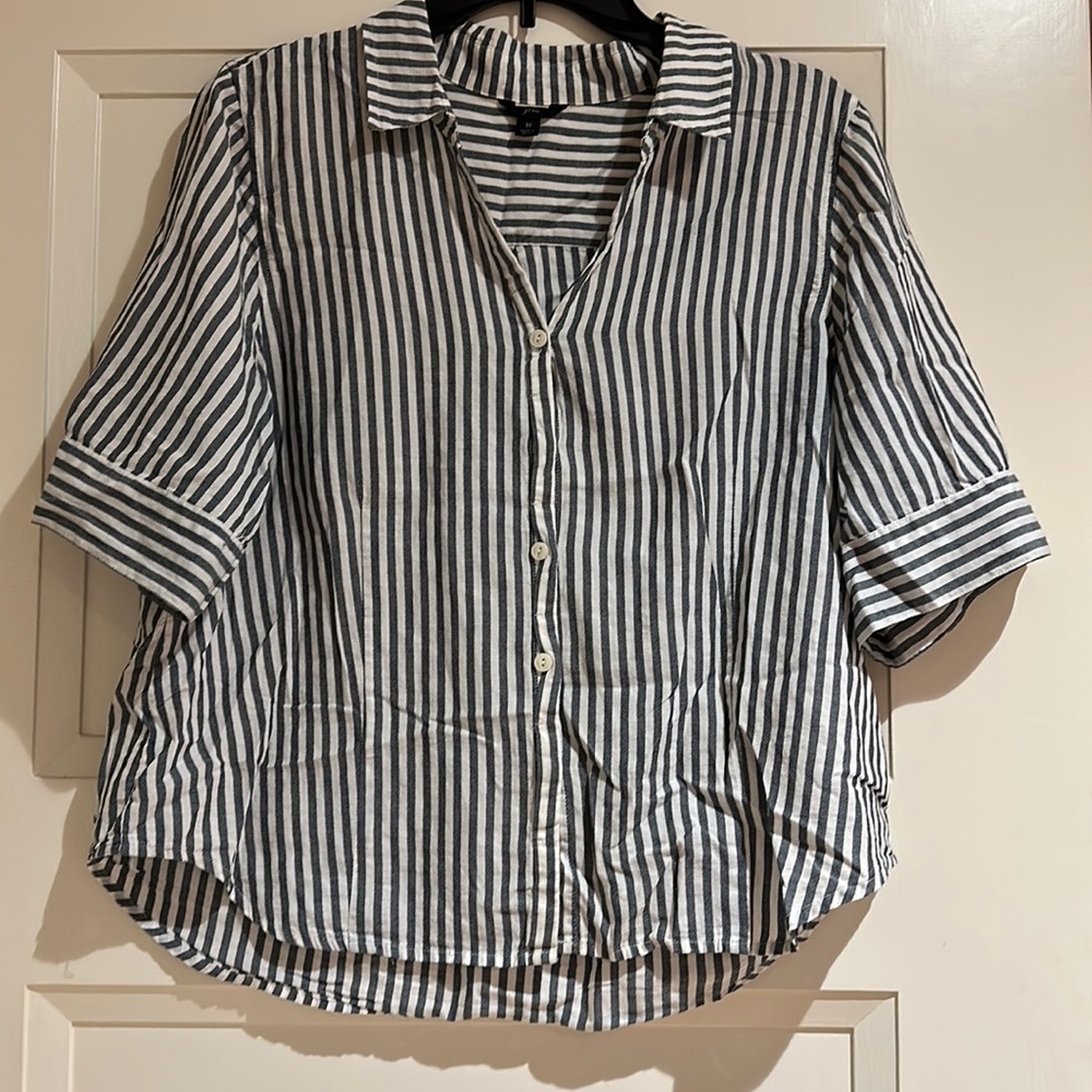 J.Crew Women short sleeve button down shirt Size S